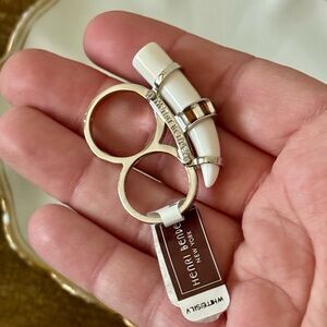 Henri Bendel White Horn Two-Finger Ring NWT Size L